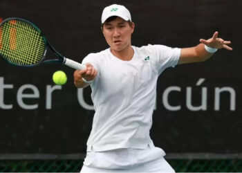 Нью-Делидегі сенсация: Бейбіт Жұқаев турнирдің басты фаворитін жеңіп, келесі кезеңге жолдама алды