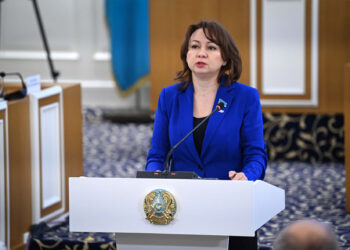 Жаңа Конституцияға өту кезеңі: Рәсімдер мен мерзімдер қалай нақтыланбақ?