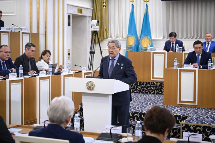 Жаңа Конституцияда ардагерлер мен зейнеткерлердің құқығы қалай қорғалады?