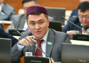 Дәулет Мұқаев: «Ысыраптың алдын алу мешіттерден басталуы керек»