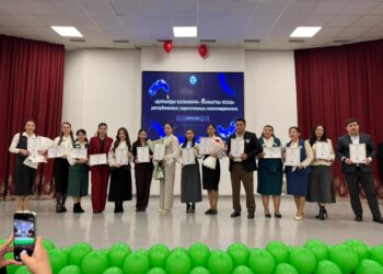Жас ұстаздар республикалық додада бақ сынайды