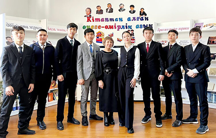 Жырлау үшін келгенмін