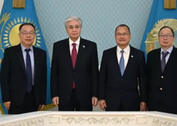 Президент Sunwah Group корпорациясының төрағасымен кездесті