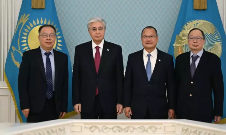 Президент Sunwah Group корпорациясының төрағасымен кездесті