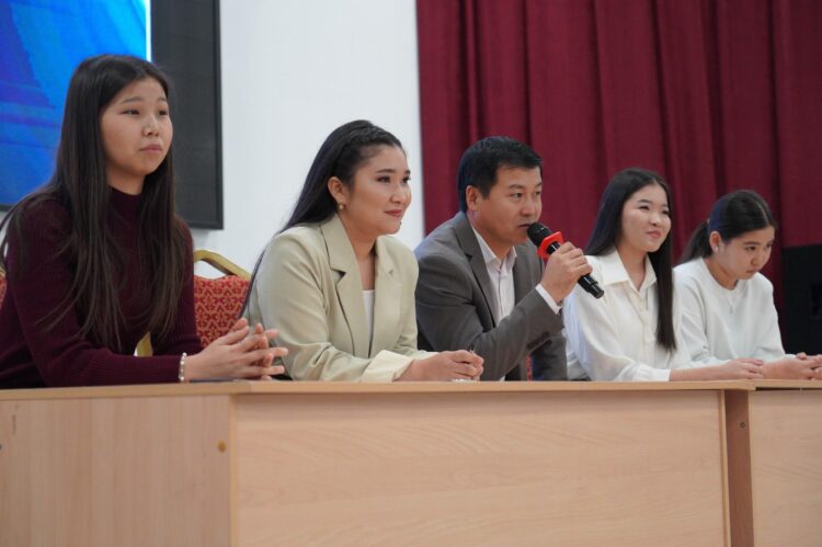 Болашақ журналистерге бағыт берілді