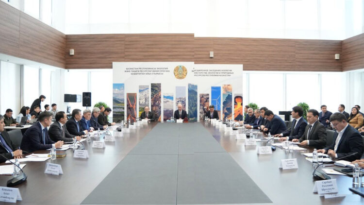 Экологиялық қауіпсіздік конституциялық басымдық ретінде бекітіледі: Роман Скляр экология министрлігінің алқа мәжілісін өткізді