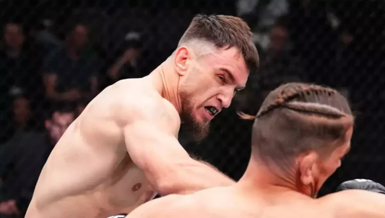 UFC: Қазақстандық файтер қарсыласын тік тұрған күйінде сұлатты