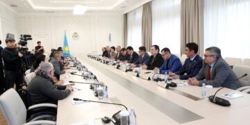 Алматыда конституциялық түзетулер қолдау тауып, олардың мәні түсіндірілді