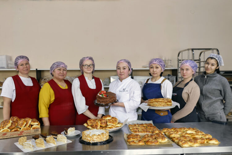 Мойындатқан, мойындалған кондитер