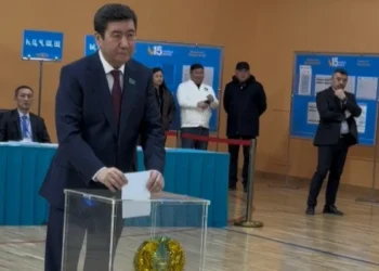 Мәжіліс төрағасы Ерлан Қошанов референдумда өз таңдауын жасады