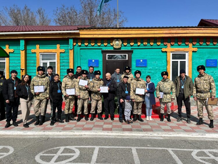 «Көктем-2025» мерзімді әскери қызметшілерін шығарып салу рәсімі өтті