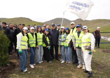 Су ресурстары министрінің қатысуымен «Мөлдір бұлақ» акциясы іске қосылды