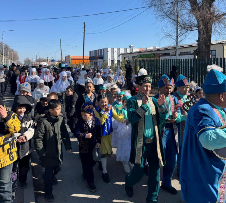 Бір мезетте 400 адам дауыс берді