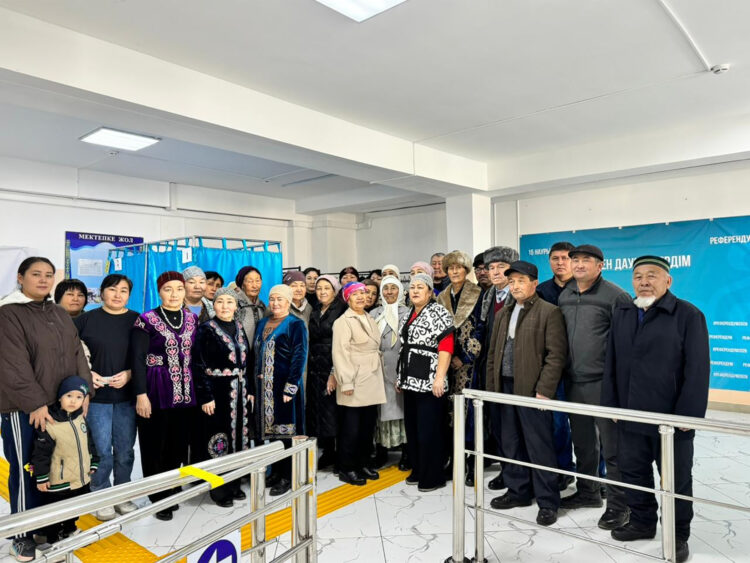 10 жылдық Қазақстан ауылында тұрғындар жаппай дауыс берді