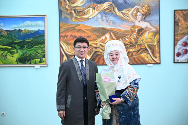 Ұлттық киім – ұлт рухының айнасы