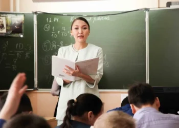 Елімізде жарты миллионға жуық педагог-әйел еңбек етеді