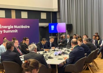 Франция Президенті Қазақстанның уран нарығындағы стратегиялық рөлін атап өтті