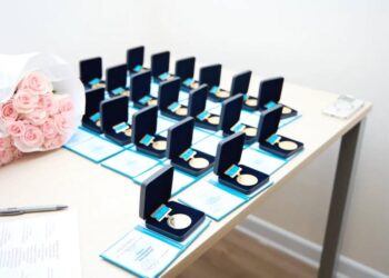 Медицина қызметкері марапатталды