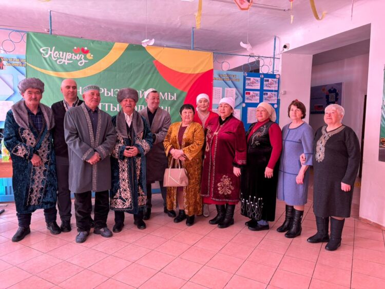 Ауыл ақсақалдары үлгі көрсетті