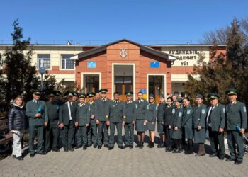 «Жоңғар Алатауы» мекемесінің ұжымы референдумда үлгі көрсетті