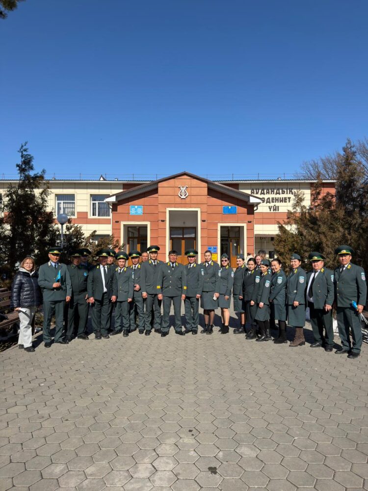 «Жоңғар Алатауы» мекемесінің ұжымы референдумда үлгі көрсетті