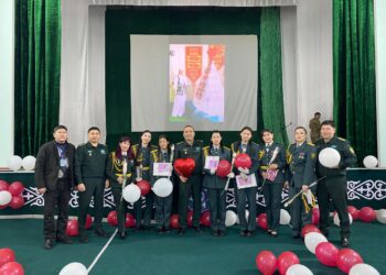 Шекарашы арулар сынға түсті