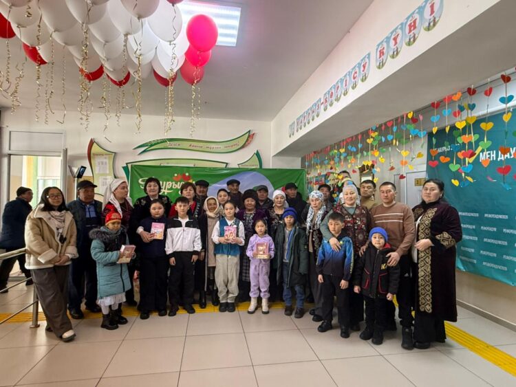 Шугаевтар әулеті сайлау учаскесіне 70 адам болып келді