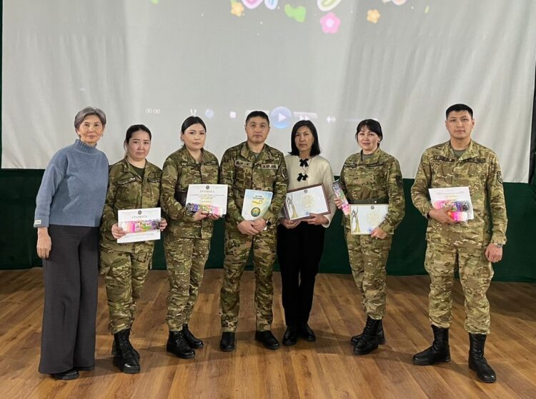 Шекарашы отбасылар арасында шығармашылық байқау өтті