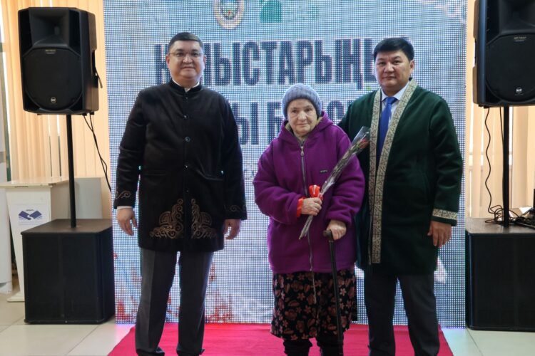 Көксу ауданында 27 отбасы жаңа баспанаға қол жеткізді