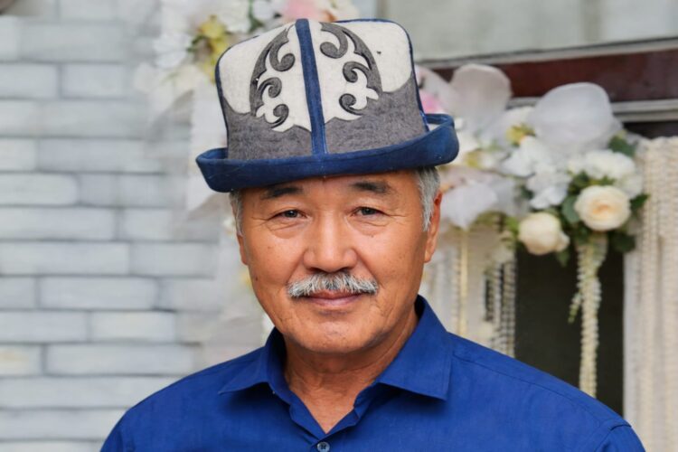 Қарыз таратып, қауышамыз ағайынмен