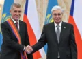 Президент Чехия Премьер-министрін «Достық» орденімен марапаттады
