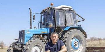 Әкеге қарап өскен ұл