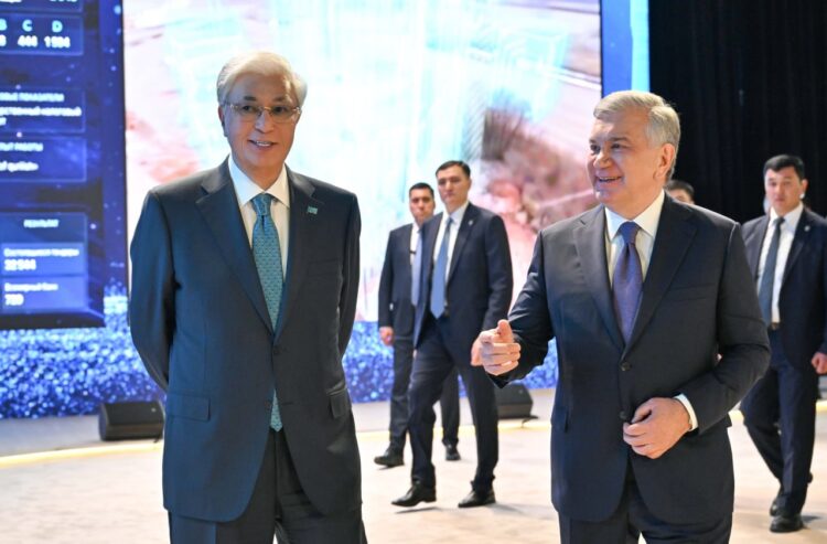 Президенттер Бұхарадағы жасанды интеллект хакатонына барды