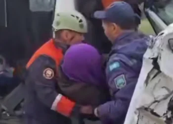 Жетісудағы жол апаты: қысылған жан құтқарылды