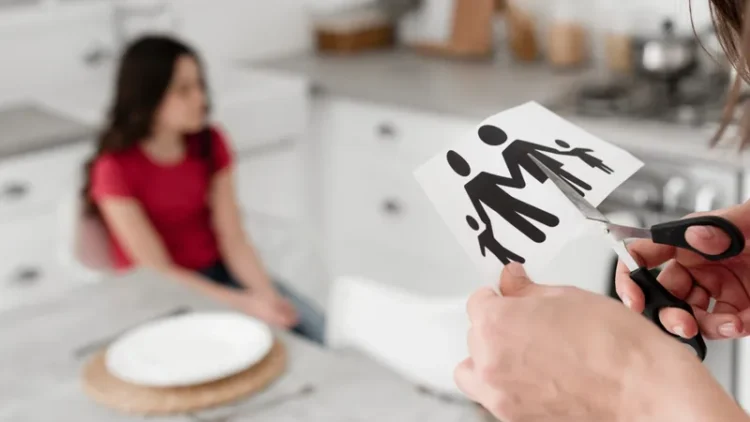 Алименттен қашқан әке көп