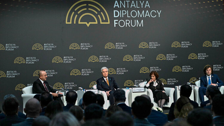Анталия дипломатиялық форумына қатысты