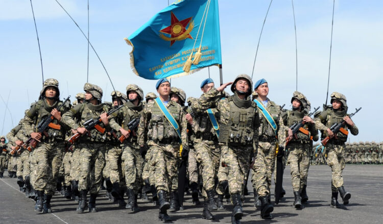 Қазақстан армиясының кадрлық әлеуеті: Мәжіліс жастарды тәрбиелеудегі олқылықтарды атады