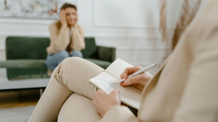 Психологтар бақылауға алынады: Жаңа заң несімен ерекшеленбек?