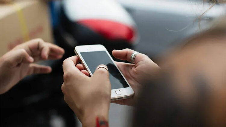 SMS арқылы алаяқтық жасаған қылмыстық топ құрықталды