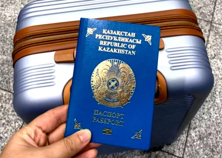 Паспорт әлемдік рейтингте 57-орынға көтерілді: Қазақстандықтар 80-ге жуық елге визасыз бара алады