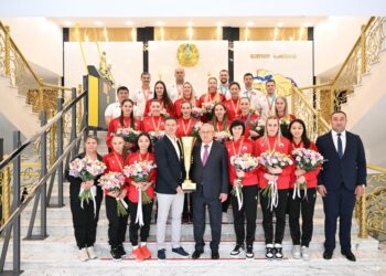 Бейбіт Исабаев еліміздегі ең титулды команданы қабылдады