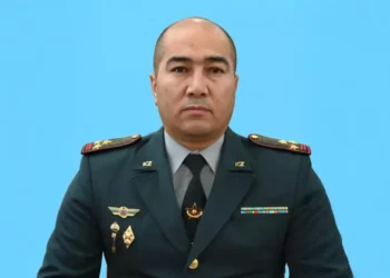 Мемлекет басшысы Қарулы күштерде екі қолбасшыны ауыстырды