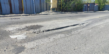 Бір қысқа шыдамаған асфальт: Талдықорғандағы Шахворостов көшесінің бүгінгі жағдайы (ВИДЕО)