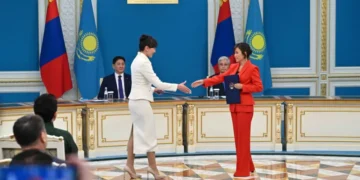 Қазақстан мен Моңғолия: ынтымақтастықты кеңейтуге бағытталған 13 құжатқа қол қойылды