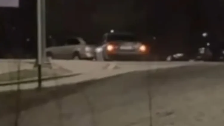 Талдықорғанда BMW жүргізушісі ескерткіш маңында дрифт жасап, жазаланды