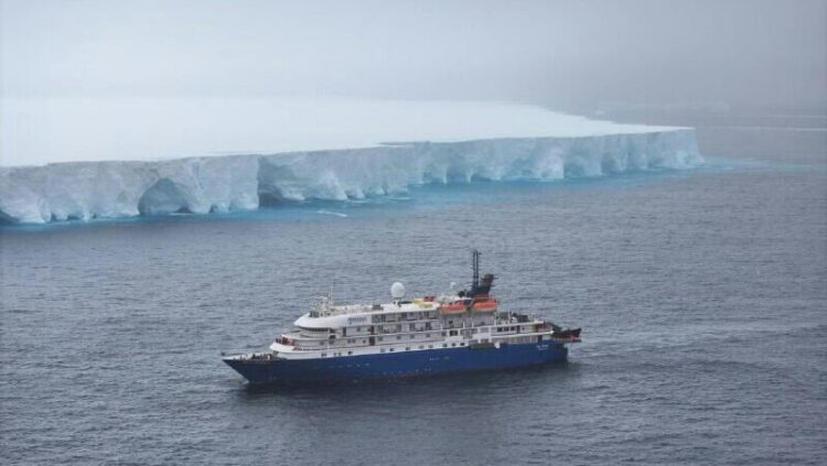 Әлемдегі ең ірі айсберг А23а толық ыдырап барады