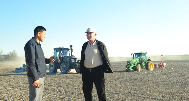 Жердің тілін білген