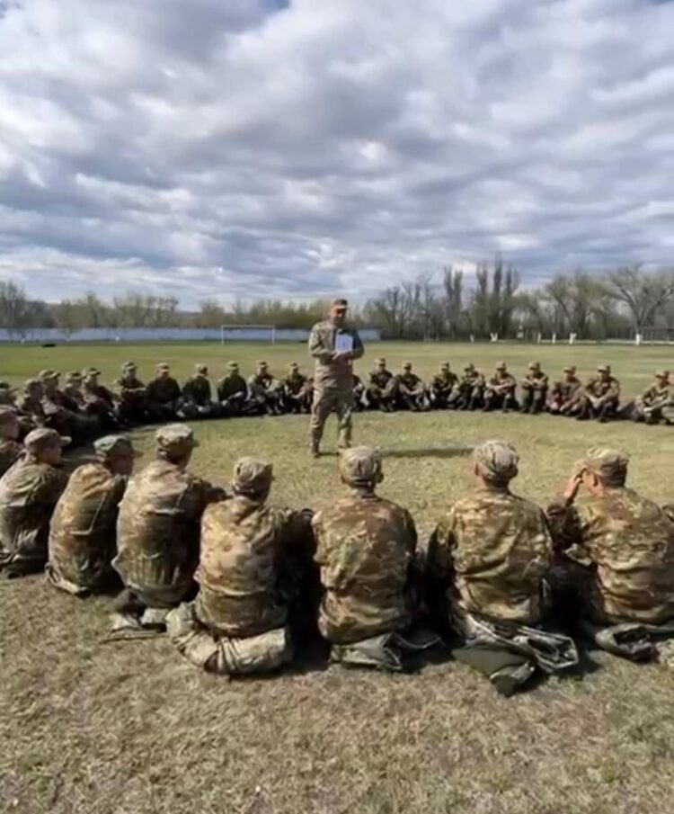 «Көктем-2026» шақырылым сарбаздарымен психологиялық тренинг өтті