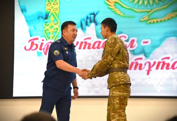 15603 әскери бөлімінде мерзімді қызмет сарбаздарын салтанатты шығарып салу рәсімі өтті