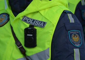 Үштөбеде полиция қызметкеріне қол көтерген ер адам сотталды